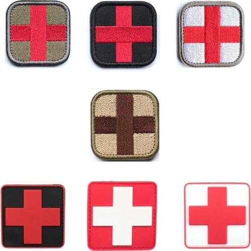 2.5cmx2.5cm Mini 3D PVC Rubber Red Cross Flag Of Switzerland Swiss Cross Patch Medic Paramedic Tactical Badge