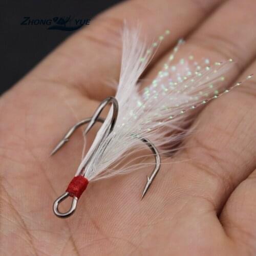 Free shipping 20Pcs/lot New Super Strong Feathered Treble Hooks 2# 4# 6# 8# 10# Three Fish Fly Hooks Lure Fishing Tackle