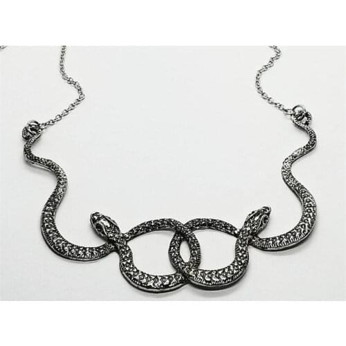 New Beauty Snake Fashion Exaggeration Retro Snake Creative Temperament Pendant Medusa Goddess Necklace