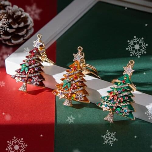 New alloy Christmas tree diamond-studded oil drop keychain creative small gift mobile phone schoolbag car pendant keychain