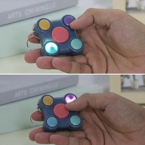 1PC Adults Kids Stress Relief Toy Portable Colorful Keychain Game Memory Gamepad Breakthrough Shape Maze Educational Gadget N7V1