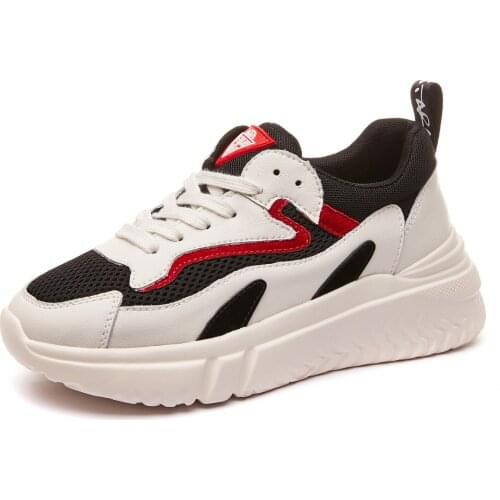 Early spring of 2019 the new leather with a breathable sneaker female