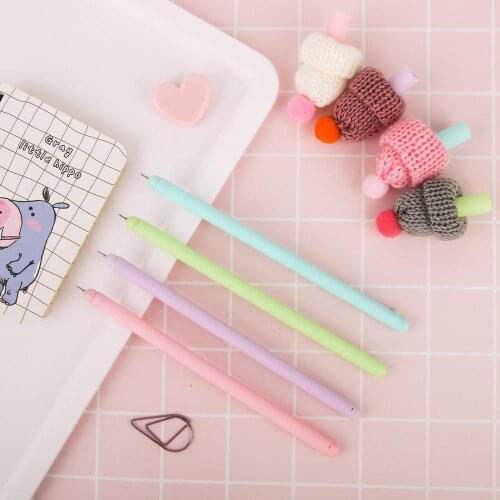 4pcs Cute Little Plush Winter Hat Black Ink Gel Pen 0.5mm Cartoon Pen Body Ballpoint Office School Stationery Supplies H6886