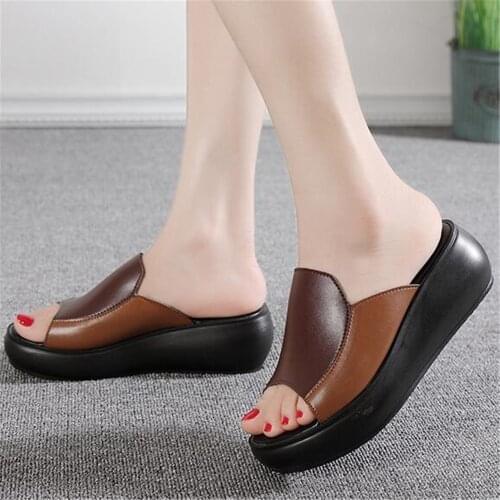 New Women Muffin Slippers 2021 Ladies Summer Shoes Female Wedges Heels Fashion Genuine Leather Platform Beach Slides Eu 35-41