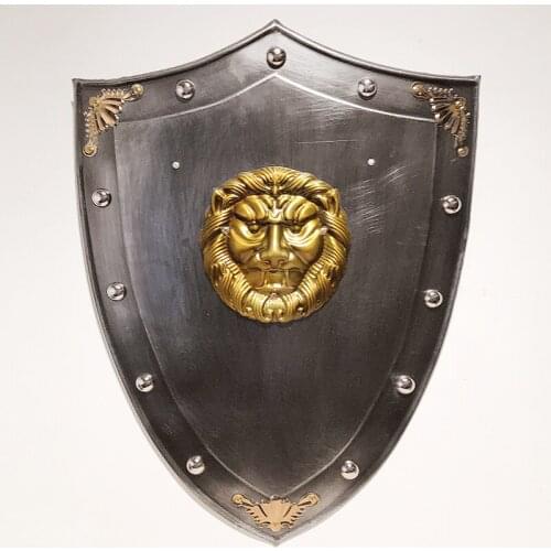 Medieval retro lion shield bar metal wall wall jewelry pendant creative restaurant Internet cafe recommendation