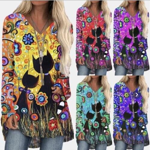 2021 Summer Women T Shirt Loose Pullovers Tops Ladies Casual Fashion Abstract Face Print V-Neck Shirts Long Sleeve Tee