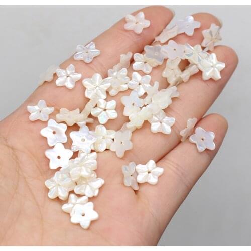 4pcs/pack of New Natural Freshwater White Shell Petal-shaped Shell Pendant Beads Classic Necklace Bracelet Jewelry Size 10x10mm