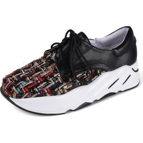 College wind wind sports leisure series platform with joker leather students new single shoes 18420