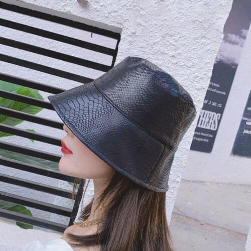 2020 New Fashion Leather Fishing Cap Winter Casual Bucket Hat Out Sun Protection Bonnie Hat Male Camping Borras for Women