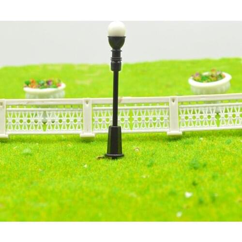 6.7CM Model LED Garden Light Toys Scale Miniature Architectural Patio Lamps For Diorama Garden Scene Marking