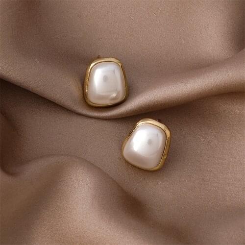 Geometric Pearl Women Earrings Niche Design Sense Ins Simple Wild 2021 New Trendy Prevent Allergy Needle Earrings