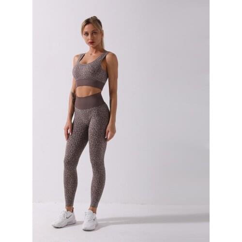 Seamless Yoga Suit Leopard Print Beauty Back Bra Fitness Peach High Waist Suit