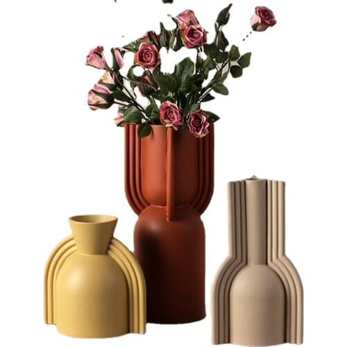 Creative Nordic Flower Vase Geometric Ceramic Flower Arrangement Living Room Display Vases Office Display Furnishings Ornament