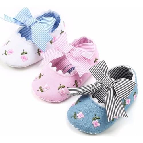 2019 Spring new style Embroidered princess shoes for toddler baby girls big bow soft sole newborn baby moccasins shoes