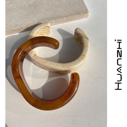 Acrylic Resin Minimalist Geometric Circle Irregular Exaggeration Open Bangle Bracelet for Women Girls Jewelry HUANZHI 2021 NEW