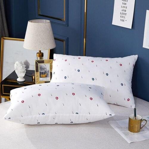 The Brushed Fabric is High and Fluffy, the Super Elastic Soft Sleep Pillow and Travel Pillow Bring Good Sleep