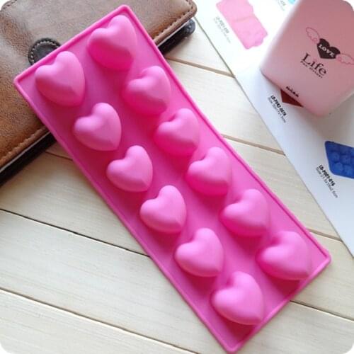 The silicone cake mould 12 even love diy chocolate mould B11147