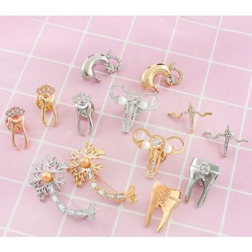 Fashion Medical Pin Teeth Uterus Brain Tissue ECG Wave Inlaid Drill Teeth Lapel Pins Jewelry Gift for Doctor and Nurse Wholesale