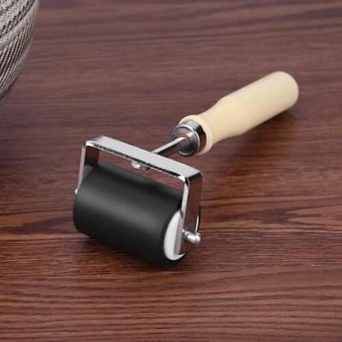 Clay Roller Pottery Rolling Pin Modelling Tool Non-Stick Roller Pin Stamping Brayer Art Clay Tools for Craft 3.5*8*11cm