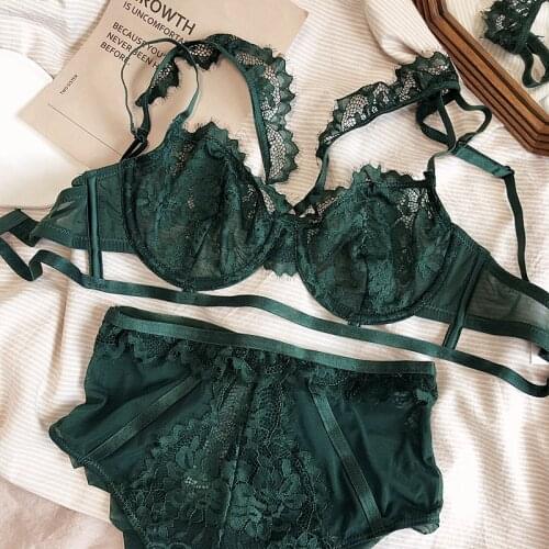 Sexy Ultra-thin no sponge bralette soft steel ring plus size women underwear bra set lace straps ruffles lingerie panties suit