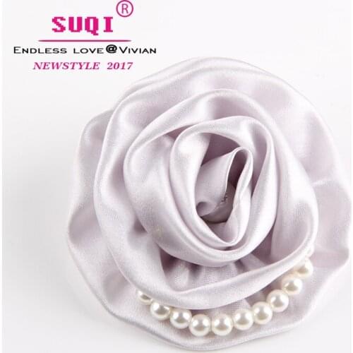 Bead Romantic Rose Flower Collar Brooch For Women 2018 New Fashion Lapel Pins Corsage Bridegroom for women Suit Accessories
