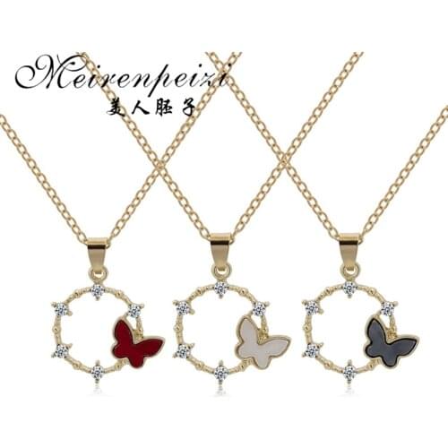 Fashion Hot Deals Butterfly Pendant Necklace Woman New Personality Temperament Metal Butterfly Clavicle Chain Woman
