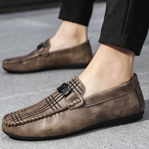 Mens Leather Shoes Metal Button Lattice Stripe Printed Leather Peas Shoes Male Lazy Slip-on All-Match Casual Loafers Shoes