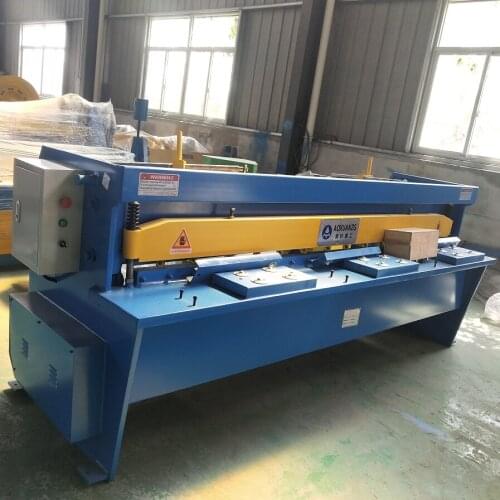 Manufacturer electric shears and Guillotine, automatic cutting Machine for thick plate steel and iron Plus 2 MM
