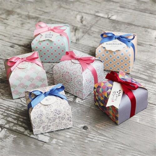 10Pcs/Set Flower Printed Candy Box Valentine Christmas Birthday Gift Case Handmade Soap Package(without Ribbon Sticker)