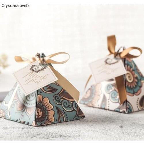 50pcs Retro Style Pattern Triangular Pyramid Wedding Favors Candy Boxes with thank you tags Bomboniera Party Gift Box