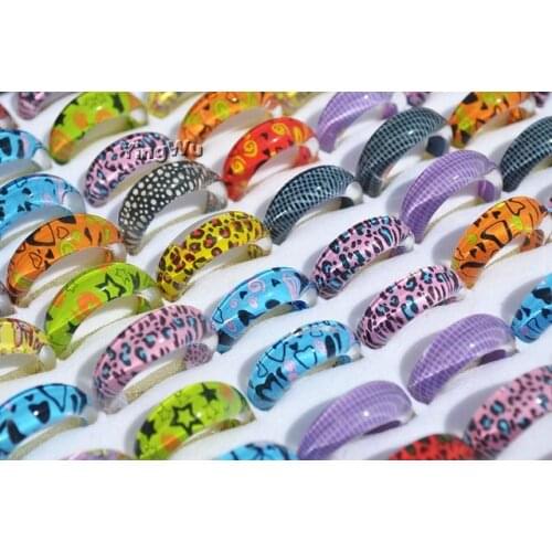 Yingwu 50pcs/lot Resin Animals Skin Costume Rings For Women Girls Leopard Ring Bulk Mix Colorful Wholesale Jewelry