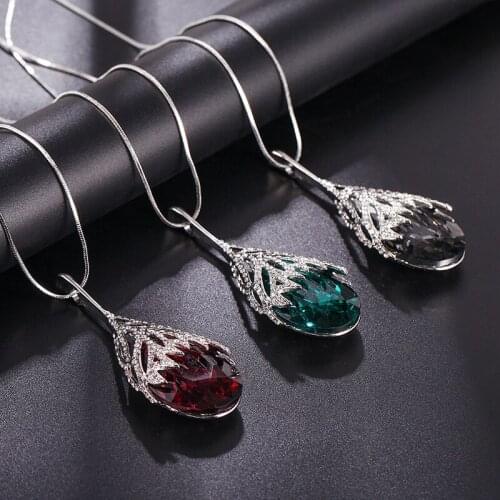 New Arrival Long Necklaces for Women 2021 Fashion Gray Crystal Choker Collier Femme Statement Necklaces & Pendants Accessories