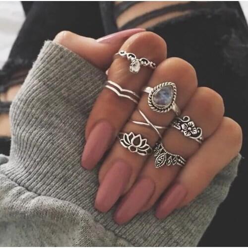 Rx082 European Fashion Vintage Geometric Hollow Carved Lotus Shape Ring Womens Jewelry Accessories