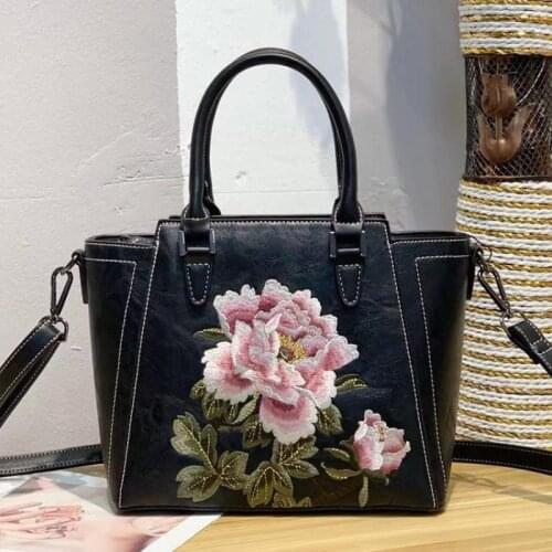 Vintage Luxury Handbags Women Bags Designer Tote Bag 2021 Summer Female Embroidery Elegant Leather Large Capacity Shoulder Bags