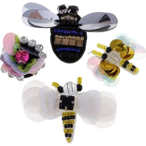 4 Pieces/Set Bee Dragonfly Sequins Rhinestone Applique Patch Embellishment Iron-on Patch for Garment Bag Hat Decoration Access