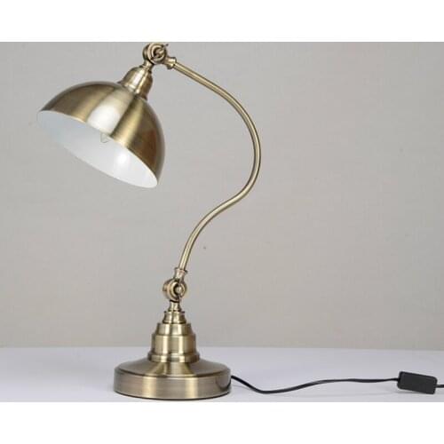 American Retro Simple Electroplating Bronze Iron Art Desk Lamp Study Room LED Lights Office Table Decor Bedroom Beside Lamps