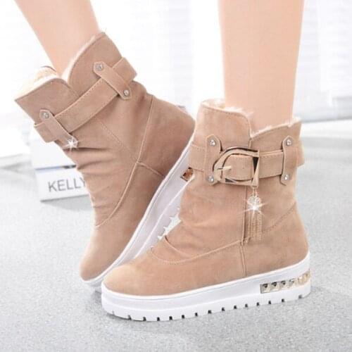 "Department Name: Adult weight:650g Item Type: Boots Shoe Width: Medium(B,M) Process: Adhesive Season: Spring/Autumn Platform He