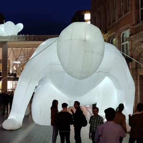 Giant White Running Inflatable Air Man Replica Cartoon with Light for Advertising