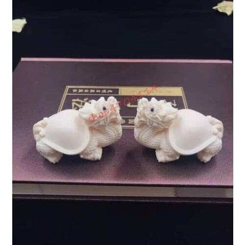 Fruta de marfil Natural, tallada Dios bestia dragón tortuga pequeños adornos, artesanías exquisitas, colecciones