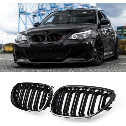 A Pair Gloss Black Car Front Sport Kidney Grilles Grill For BMW 5 Series M5 E60/E61 525i 528i 528xi 530i 2003-2010 Car Styling