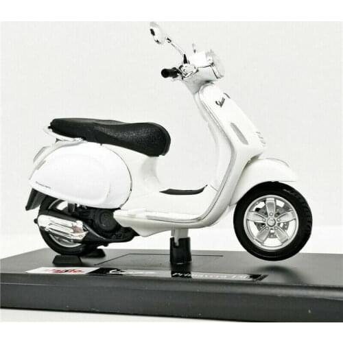 MAISTO 1:18 Vespa Primavera 150 MOTORCYCLE BIKE DIECAST MODEL WHITE NEW IN BOX