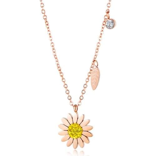 Trendy Stainless Steel Delicate Small Daisy Pendant Necklace Rose Gold CZ Crystal Charm Choker Necklace For Women N17090