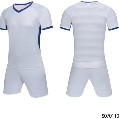 Blank plain version of soccer football sets kits jersey shirt and shorts quick dry comfortable fabric supporing customization