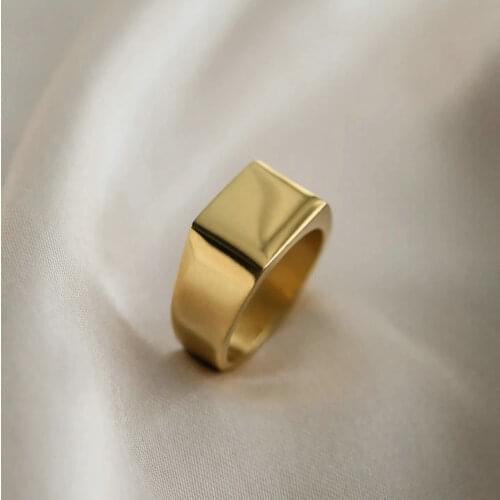Minimalist Smooth Rectangle Stainless Steel Ring For Women 18K Gold IP Plating High Polished Wedding Band Ring