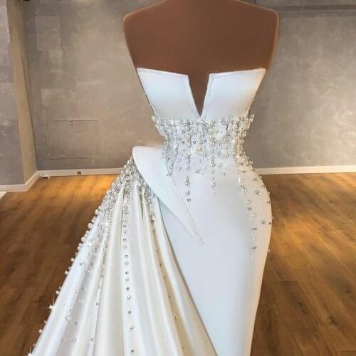 Strapless Satin Pearls Evening Dresses Slim Fit Ruched Mermaid Prom Gowns Beads Sexy Party Dress