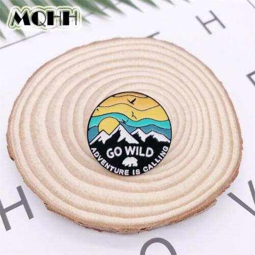 Creative Cartoon Round Snow Mountain Birds Animals Sun Enamel Brooch Alloy Badge Denim Clothes Bags Pins Women Jewelry Gifts