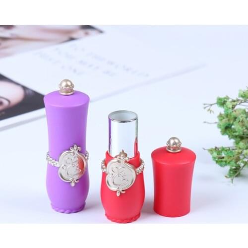 1pcs Empty Lipstick Tube Palace Style DIY Lip Balm Stick Refillable Bottle Container Makeup Tools Accessories Women Beauty