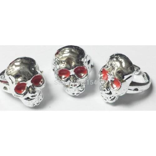 100 pcs Plastic Silver Skull Rings Hole Head Biker Men Fashion Jewelry Halloween Party Favor Pinata Bag Filler Loot Joke Novelty