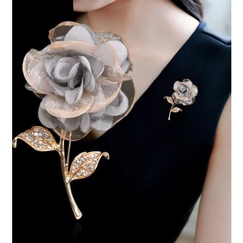 Korean Cute Fabric Art Silk Yarn Flowers Brooches Ladies Lapel Pin Badge Boutonniere Sweater Cardigan Corsage Women Accessories