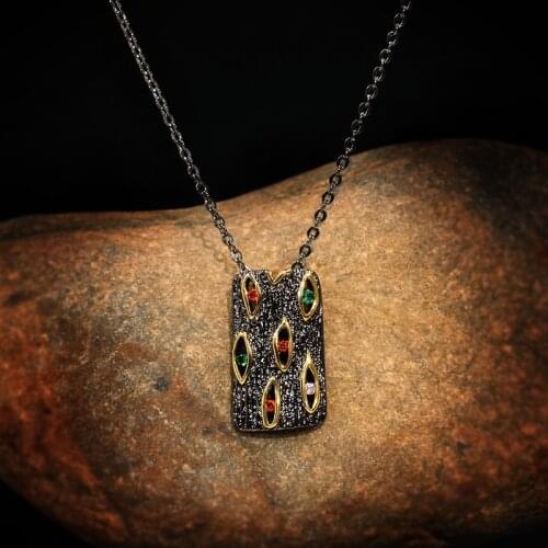 European and American Trendy Bohemian Retro Ethnic Style Hollow Color Diamond Pendant Necklace Elegant Jewelry